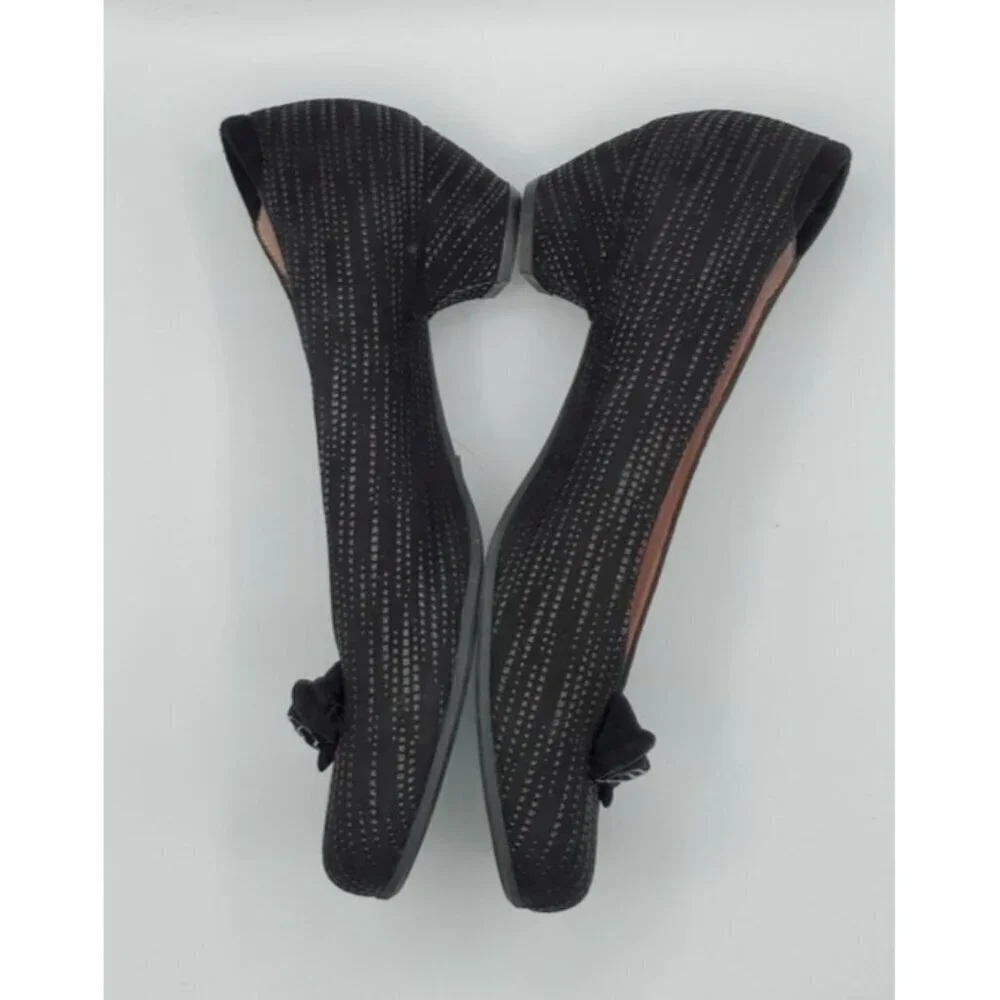 BeautiFeel Dona Pump Black Trateggio Suede 40.5 Floral Rosette Comfort Low Heel